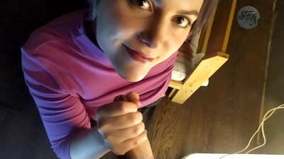 Дик сюжеті және жақсы терең жұтатын әдеттегі орыс үй порносы